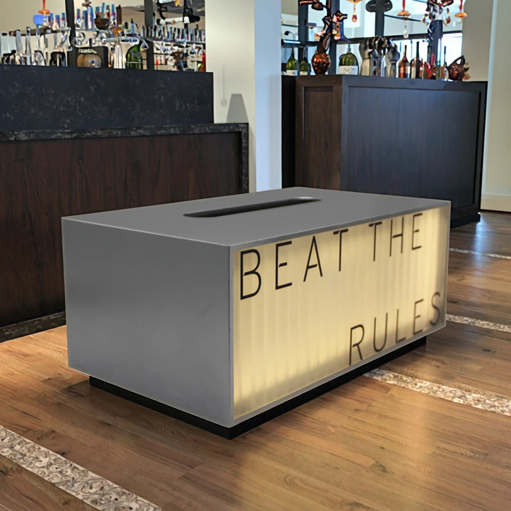 2025 New Arrival Eco-Friendly Portable Silver Acrylic Tissue Box Display Stand Modern Acrylic Desktop Tissue Case