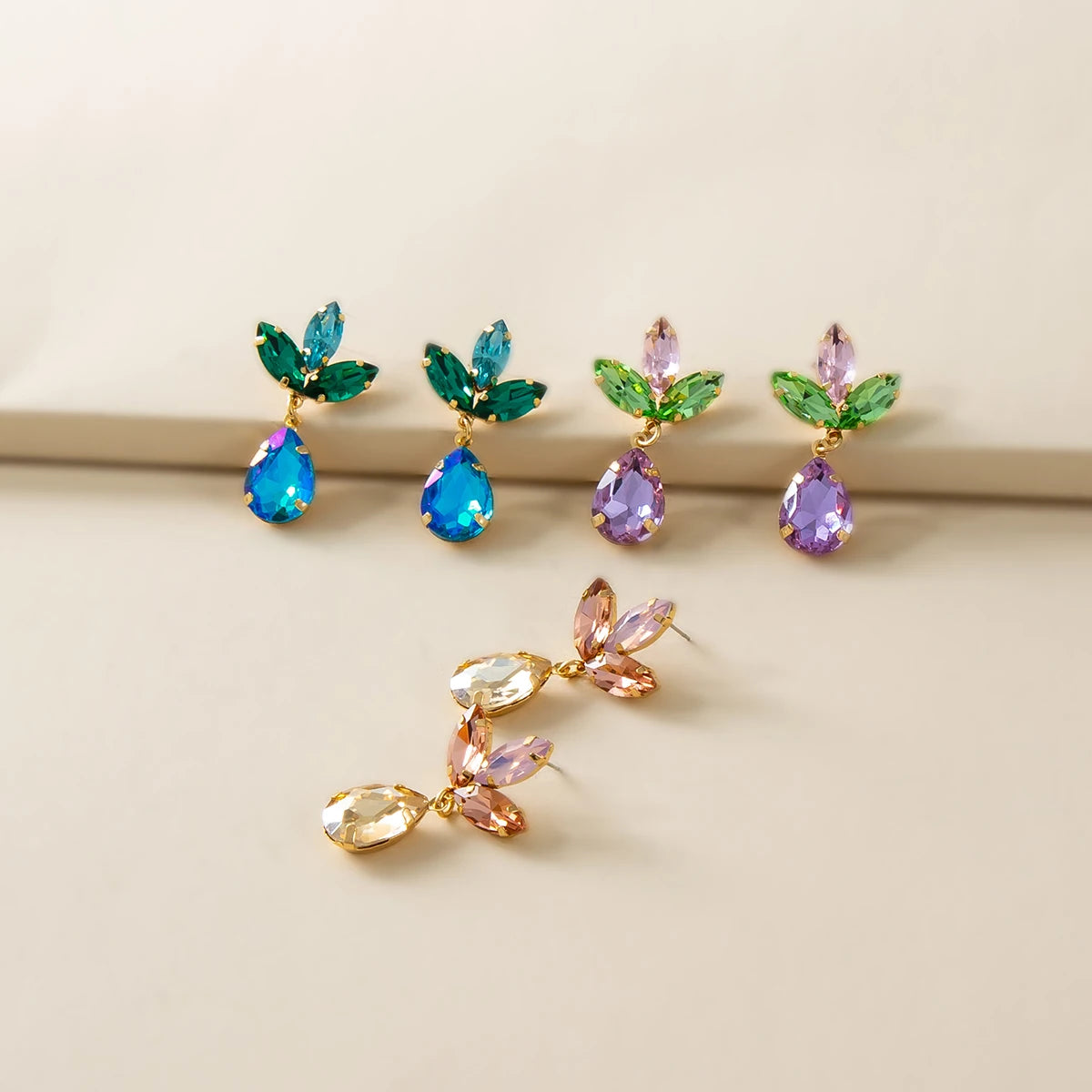 Trendy Glass Drill Geometric Floral Crystal Flower Stud Earrings Stone Colorful Glass Water Drop Designer Earrings