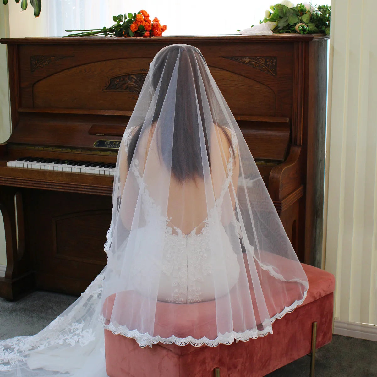 SLBRIDAL Lace Flower Edge Pearls Wedding Veils With Comb White Bridal Veils Wedding Accessories for Bride Mariage Women