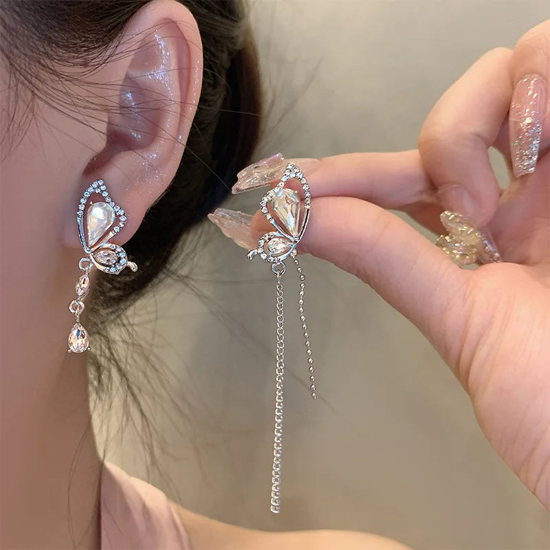 Asymmetrical Butterfly Zircon Earrings Fashion 925 Needle Rhinestone Hollow Out Butterfly Earrings for Women