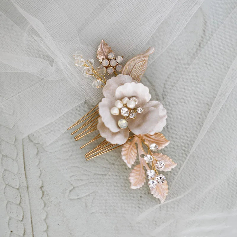 SLBRIDAL Vintage Baroque Alloy Flower Freshwater Pearls Bridal Hair Comb Wedding Hair Accessories Bridesmaids Women Jewelry MegaBDM