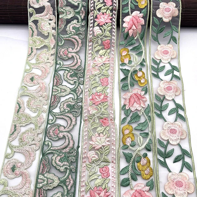 Wholesale Floral Embroidered Vintage Ethnic Style Tulle Lace Craft Trimming Border Colorful Mesh Embroidery Lace Trim