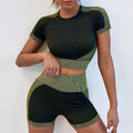 Yoga Set 2pcs Seamless Hot Selling Wear Running Breathable Knitted Tight Women Wear Long Sleeve Suit for Gym Sports