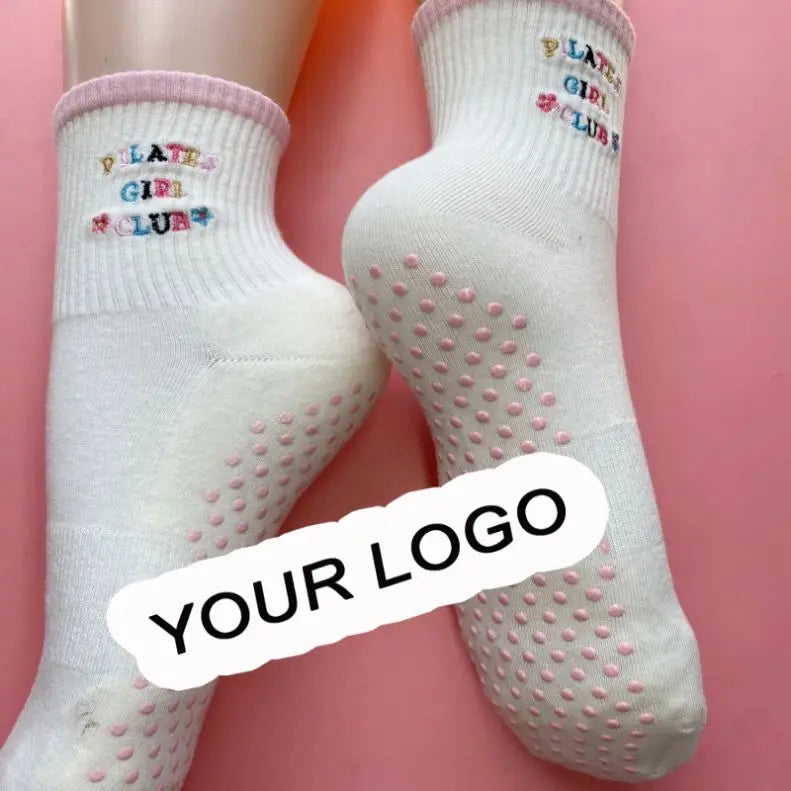Customized Cotton Pilates Socks Anti-Slip Crew Yoga Sock With Grips Custom Logo Knitted Yoga Pilates Socks for Women