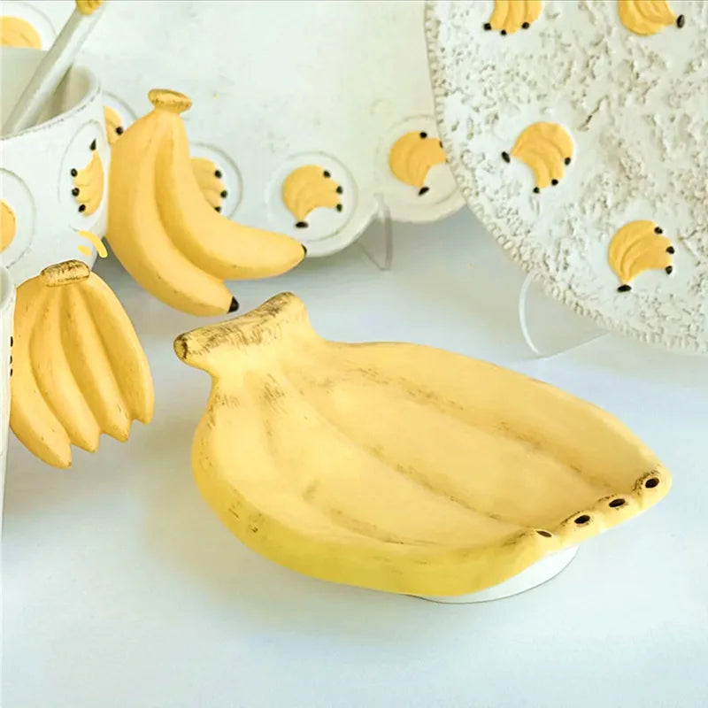 Creative Banana Tableware Set Ceramic Dinnerware Set Banana Shape Tray Soup Bowl Salad Dish Plate