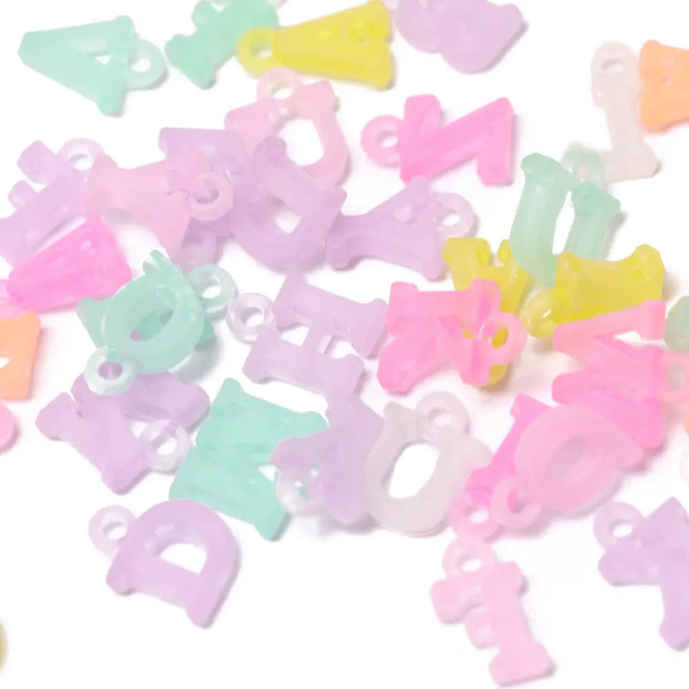 Colorful Acrylic Plastic Capital Alphabet Pendants English Letter Charms Hang Ornament for Earring Necklace Jewelry Craft Making