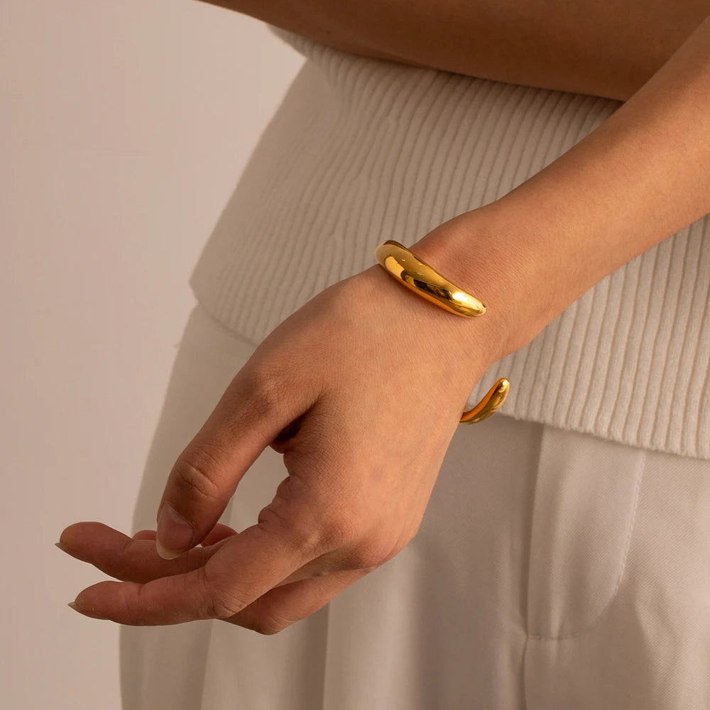 J&D 18K Gold-Plated Stainless Steel Hip Hop Girl Fashion Jewelry Irregular Bracelets & Bangles  for Women