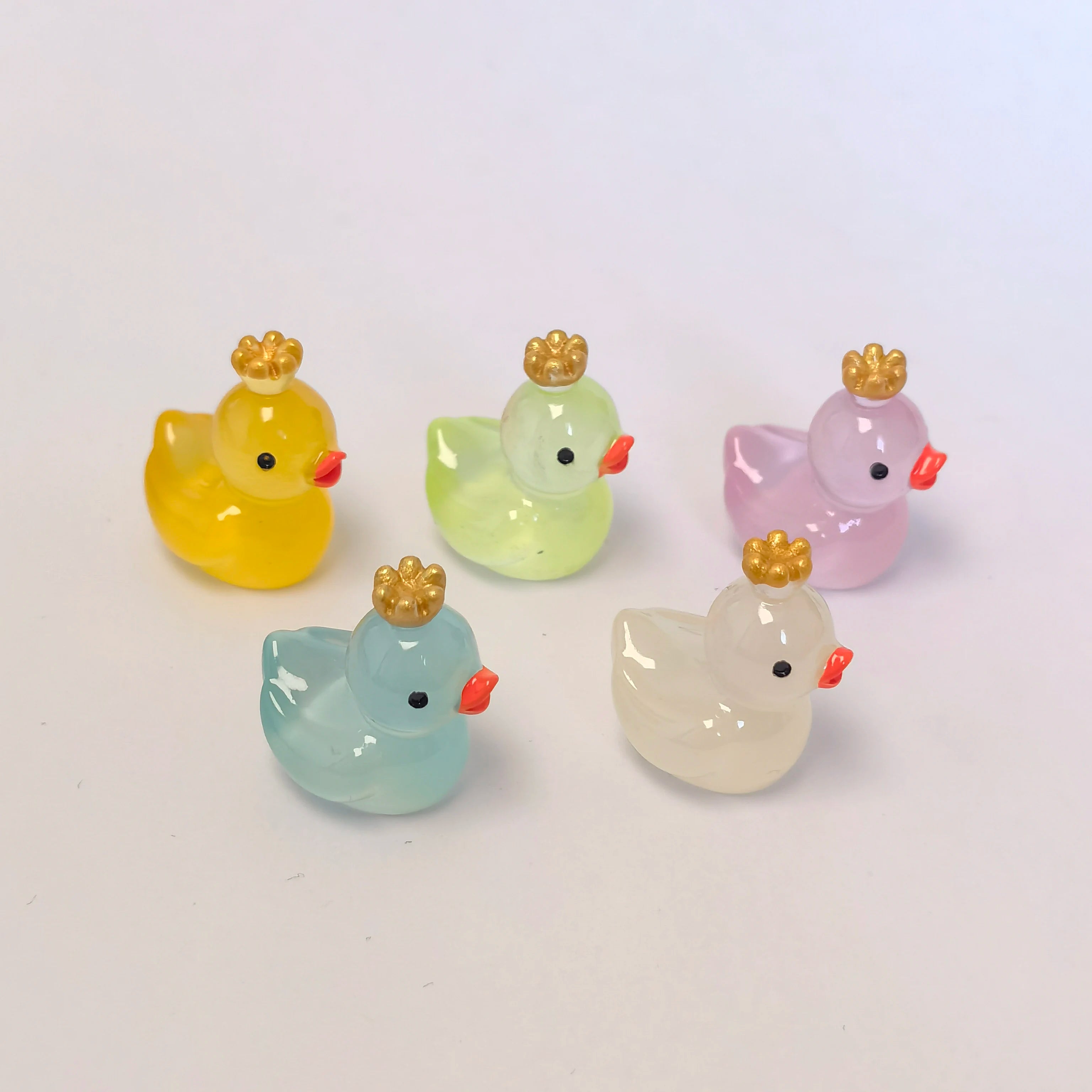 2024 Kawaii Duck Crown Fairy Garden Toys Glow in Dark Animal Duck Miniature Resin Cabochons Jewelry Bracelet Supplies