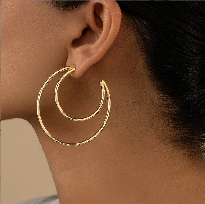 Vintage Gold Color Big Sun Moon Stud Drop Earrings for Women Fashion Metal Geometric Design for Parties and Gifts
