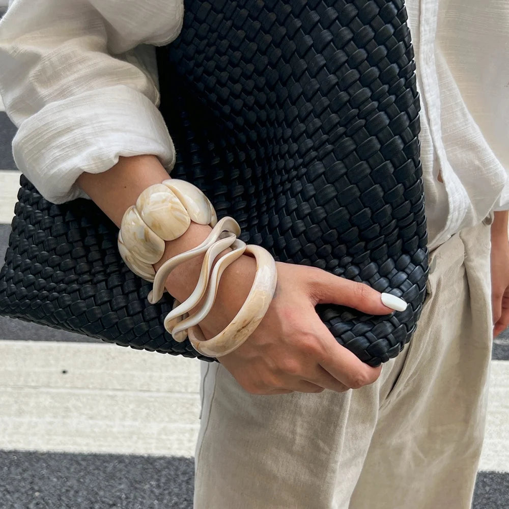 5Pcs/Set Trendy Stacked Elastic Big Resin Bangle Bracelet for Women Modern Ladies Wave Cuff Bracelet Accessories Fashion Jewelry