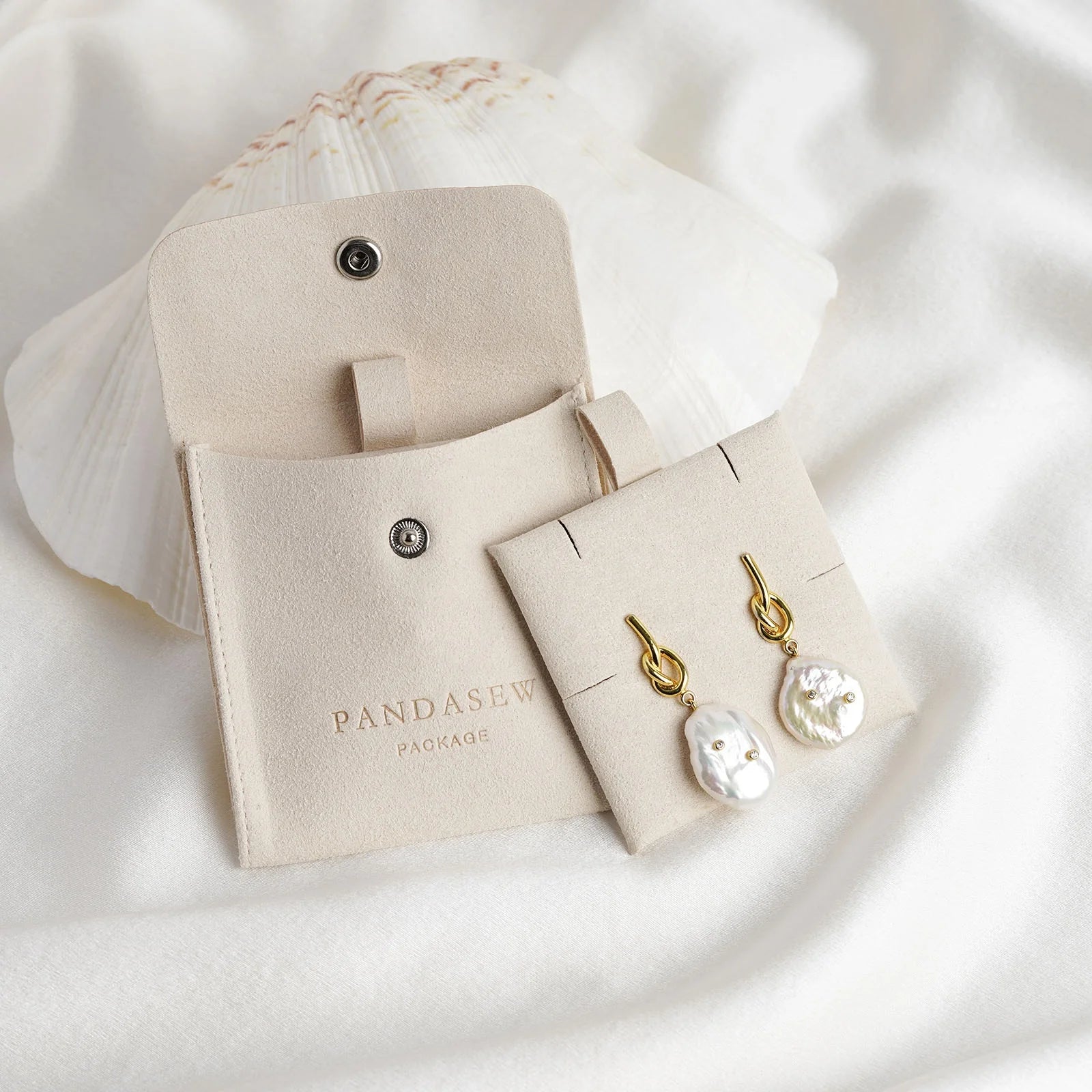 PandaSew 8x8cm Custom Logo Jewelry Package Ivory Microfiber Snap Button Gift Bag with Insert Pad Jewelry Pouch