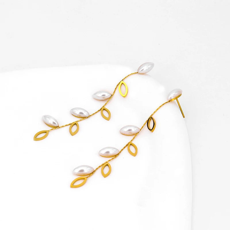 Korean New Fashion Premium Earrings Long Vintage Leaf Pearl Pendant Earrings 18k Gold Plated Waterproof Hypoallergenic Earrings