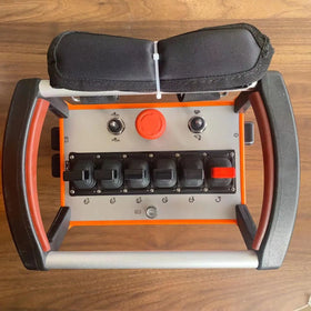 YANTAI BAICAI 12V 24V 5 Channel 4 Joysticks Ways Movements Wireless Remote Control Crane 4 Ways