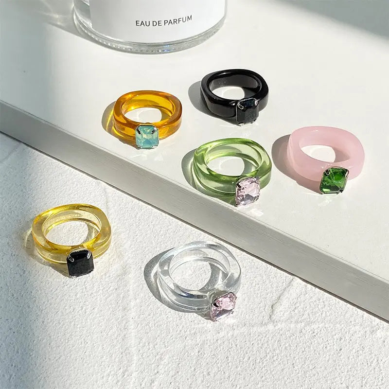 SC Fashion Design Acrylic Resin Rings Gemstone Diamond Resin Finger Rings Jewelry Multi Color Resin Acrylic Rings for Women