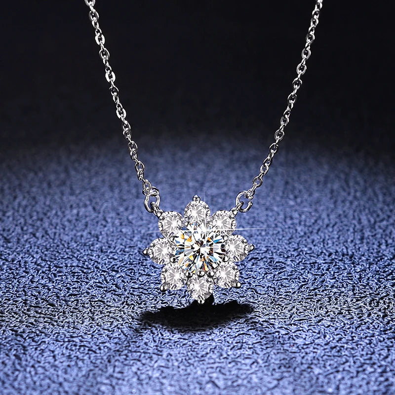 Custom Personal Fine Jewelry Flower Moissanite Necklace 1Ct S925 Serling Sliver White Gold Women Diamond Present of Women Girl