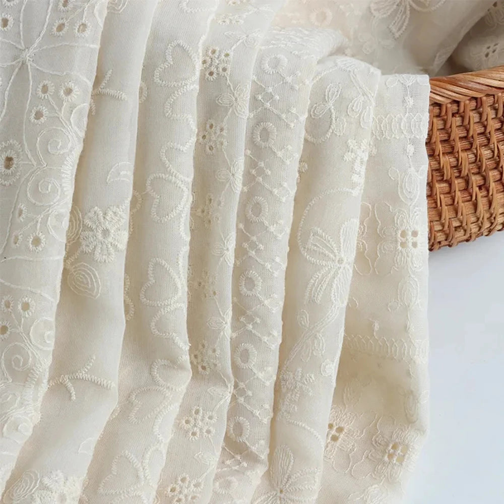 Wholesale Extraordinary French Lace Fabric 100% Polyester Heavyweight Knitted for Women's Wedding Dress Bags Home Textiles