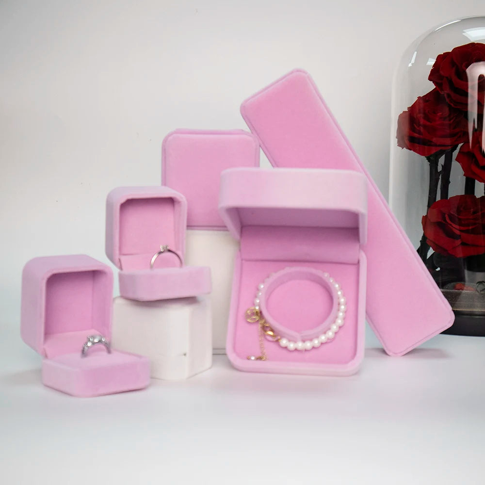 Wholesale Necklace Box Round Square Jewelry Ring Box Handmade Deluxe Flat White Velvet Jewelry Box with Logo