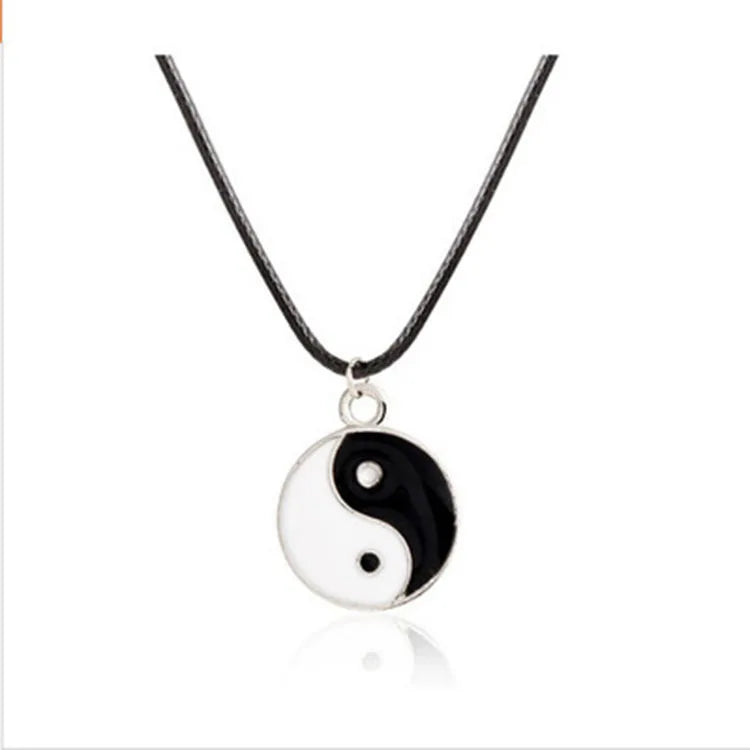 Trendy Hip Hop Accessories Premium Silver Plated Necklace Multiple Pendants Leather Rope Necklace for Women
