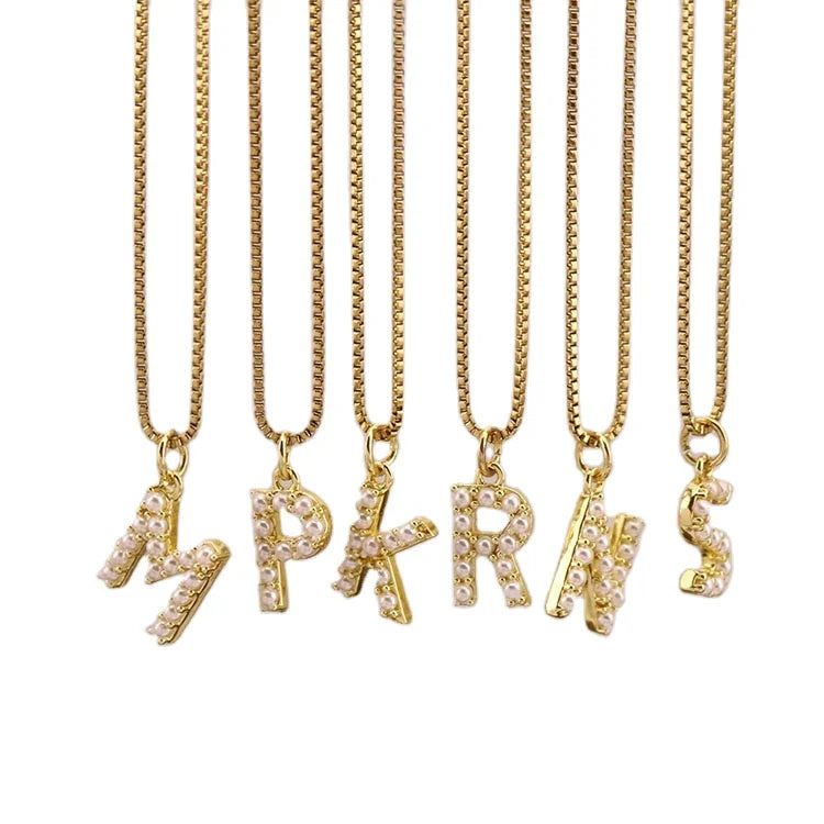NP1040  Dainty 18K Gold Plated Stainless Steel Chain Seed Pearl 26 Alphabet Letter Charm Necklaces Initial Charm Chain Necklace