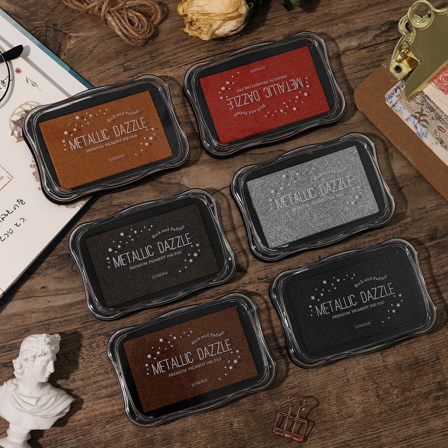 New 6-Color Flash Stamp Ink Pad Non-Toxic and Fresh Metallic Pigment Plastic Material