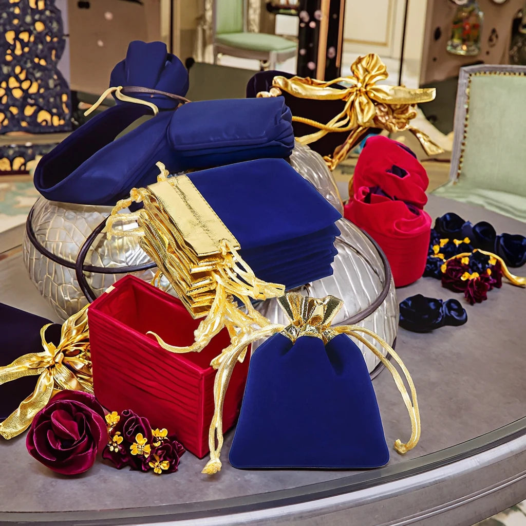 Elegant Soft Velvet Drawstring Pendants Mini Bags Flannel Bracelets Pouches for Valentine's Day