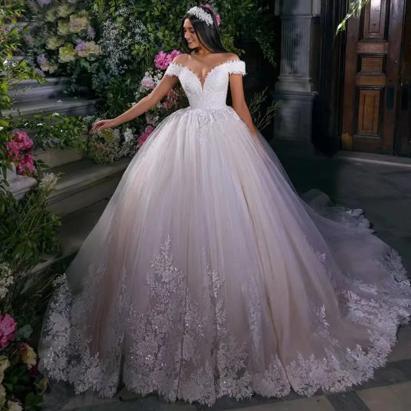S0650H Elegant Vintage Off-Shoulder Strap With Embroidered Lace Trailing High Waist Custom Size Plus Size Royal Wedding Dress