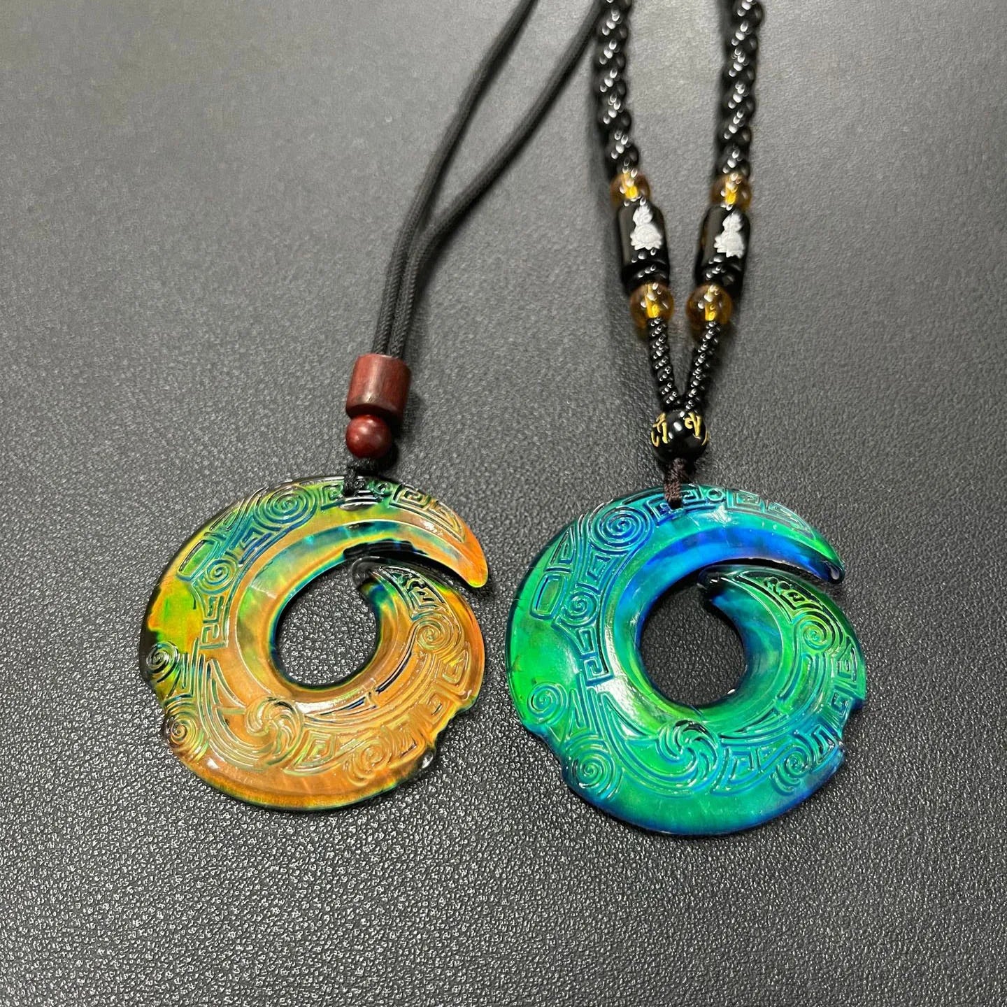 Vintage Rope Chain Creative Lucky Sign Circle Charm Pendant Men Necklace Temperature Change Color Glass Necklace
