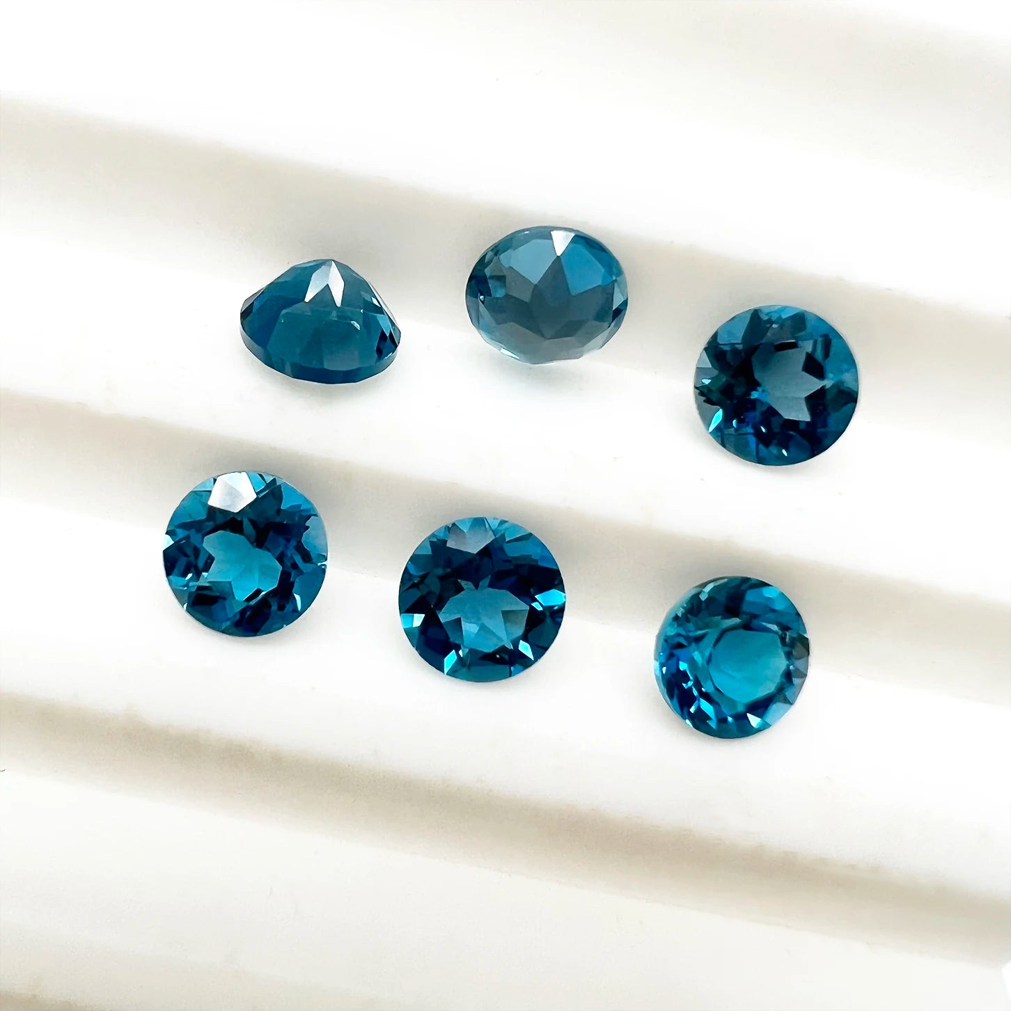 Round 4.0mm~10.0mm Faceted Good Quality Buy Gemstones Online Topaz Jewelry Ring  Natural London Blue Topaz