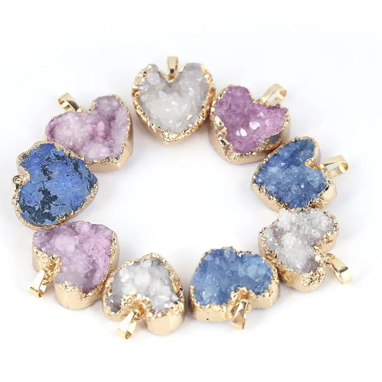Wholesale Healing Agate Pendant Reiki Crystal Cluster Love Shaped Necklace Pendant for Gifts