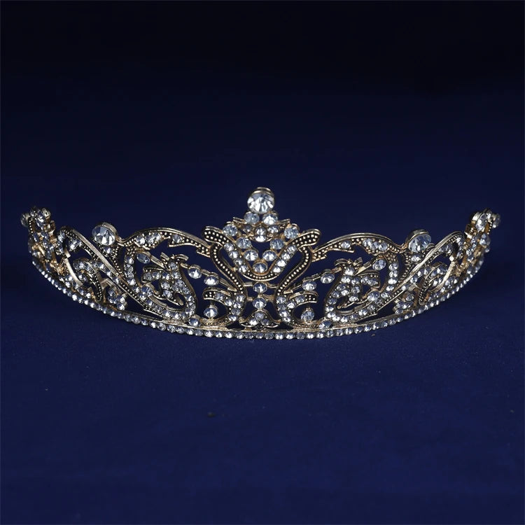 Wholesale Small round Princess Tiara Crystal Rhinestone Wedding Crown Alloy Cake Topper for Queen's Party