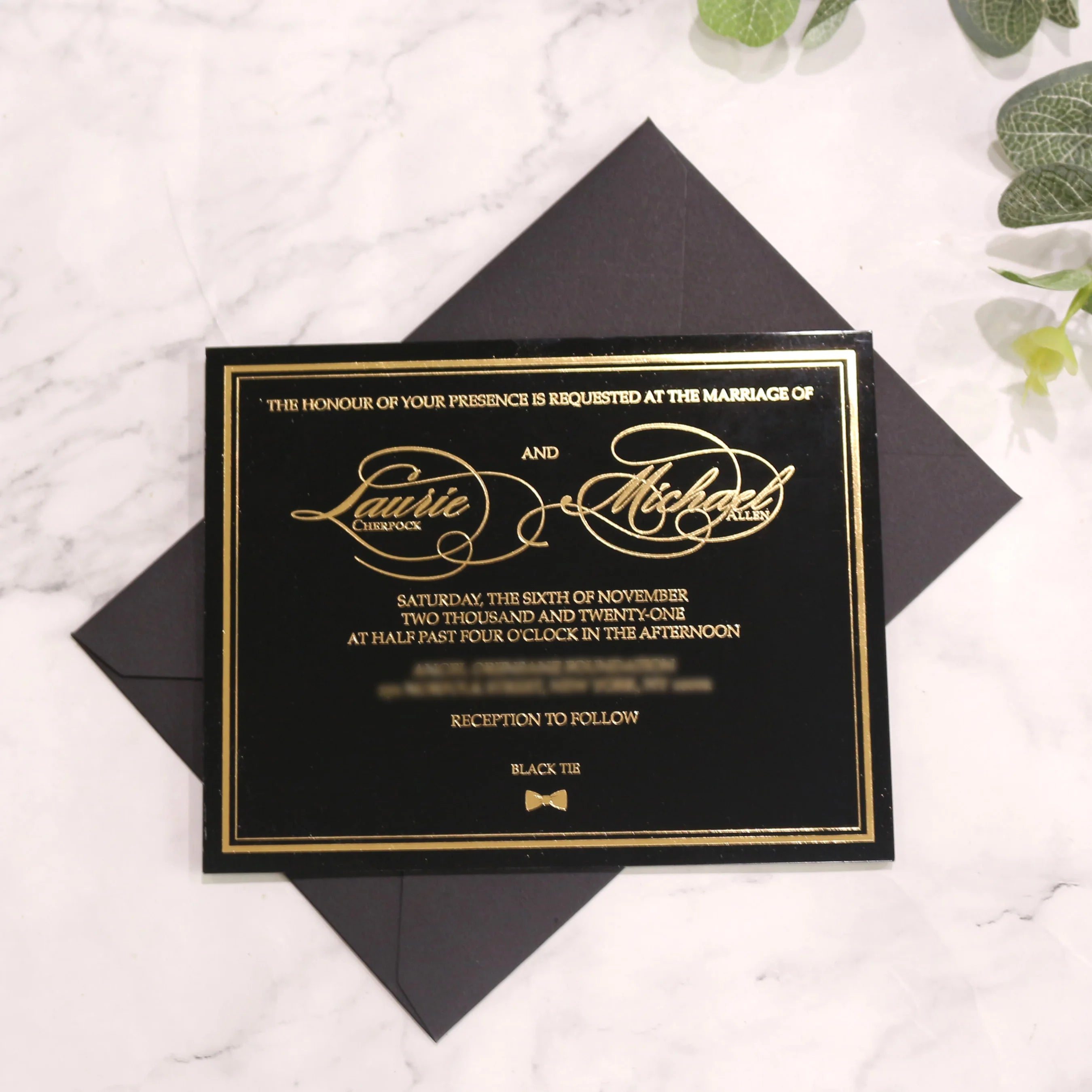 Custom Modern 5X7 Inches DIY Wedding Invitation Cards Hot Stamping Gold Foil on Black Acrylic Black Envelope Music Style Paper