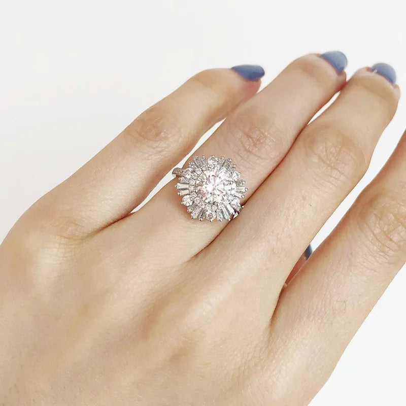 New Style High-end Luxury Platinum Plated Brass Full Zircon Romantic Snowflake Engagement Party Proposal Ring