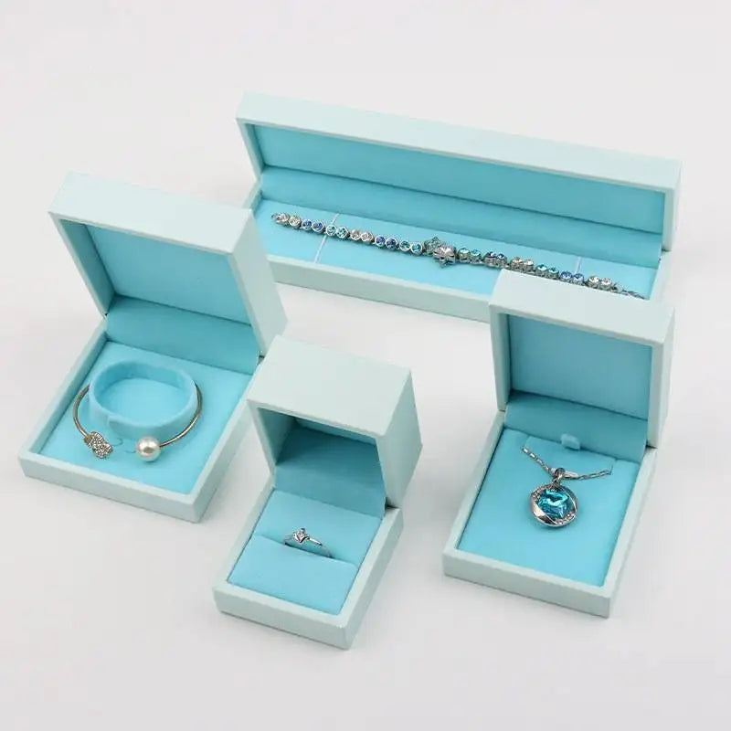 Manufacturer PU Leather Blue Jewelry Box Portable Jewelry Gift Box Luxurious Square Shape Velvet Insert Wholesale Jewelry Box