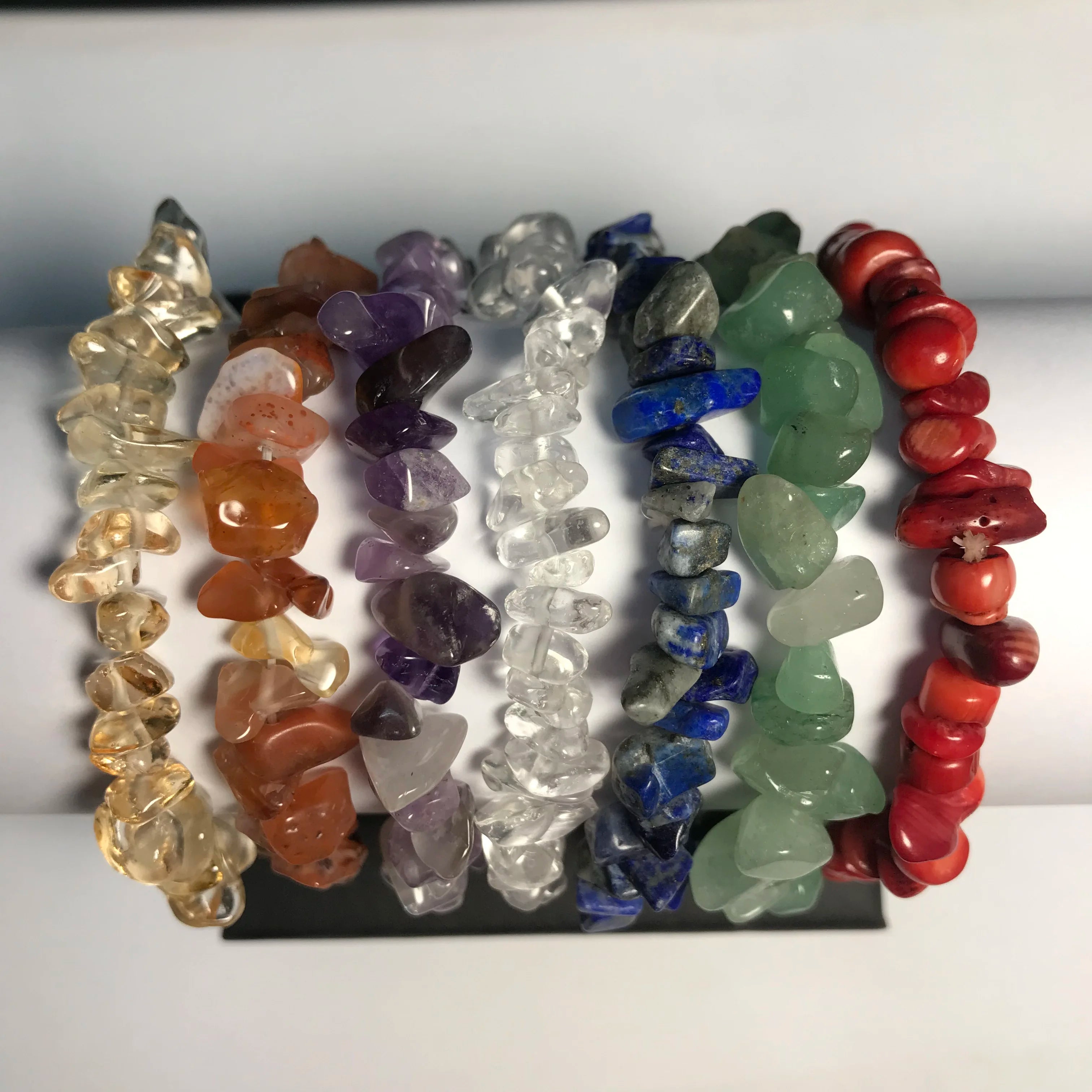 Wholesale Elastic Chip Gemstone Bracelets for Women Girls Multi Color Natural Crystal Gemstone Bracelets Casual Jewelry