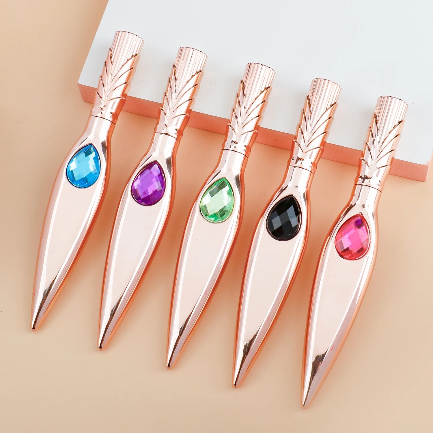 Hot Sale Waterproof Fast Drying Liquid Eyeliner Pen Custom Private Label Eyeliner