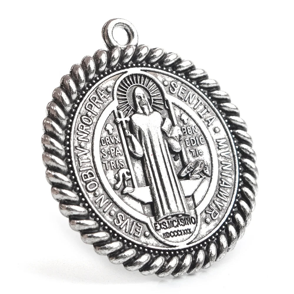 Saint Benedict Unisex Religious Catholic Alloy Pendant 40 mm Silver-Plated Metal Medal Exorcism Children's Religious Charms