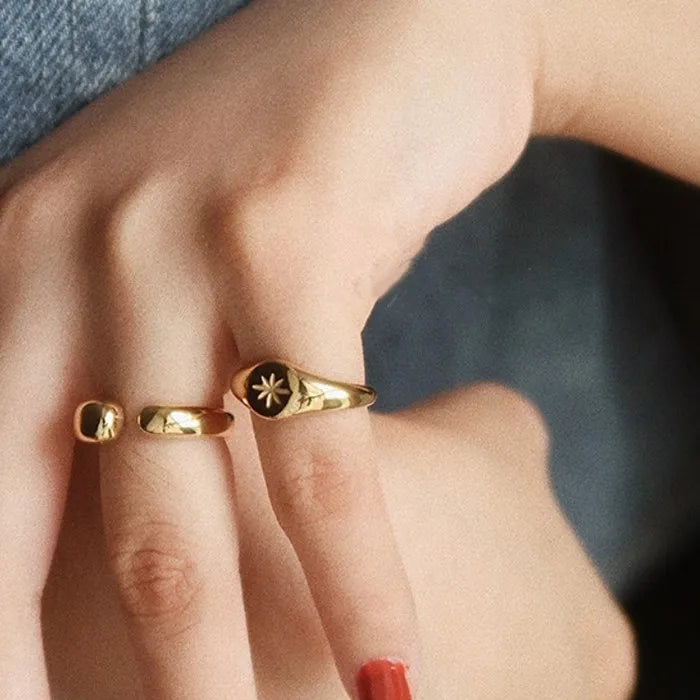 New Popular Stainless Steel Star Lighting Daisy Shape Women Small Signet Ring