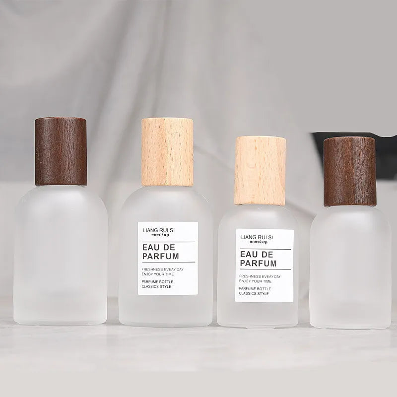 Refill Screw Empty 30ml 50ml clear Frosted Round Fine Mist Glass Spray Bottle Wood Cap Screen Printed logo Perfume Spray Bottle