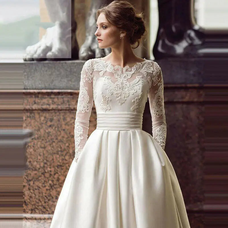 Fashion 2023 Ceremonial Dress Illusion Lace a Line Dress O Neck Skirt Long Sleeve Floor Skirt Ladies Wedding Dress