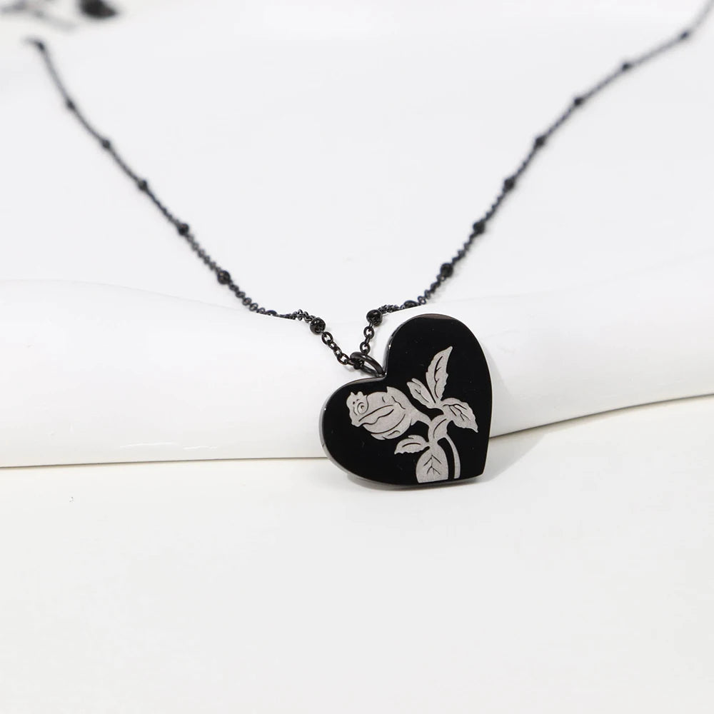Chris April Fashion Black Gold PVD Plated 316L Stainless Steel Simple Heart Rose Pendant Satellite Chain Necklace