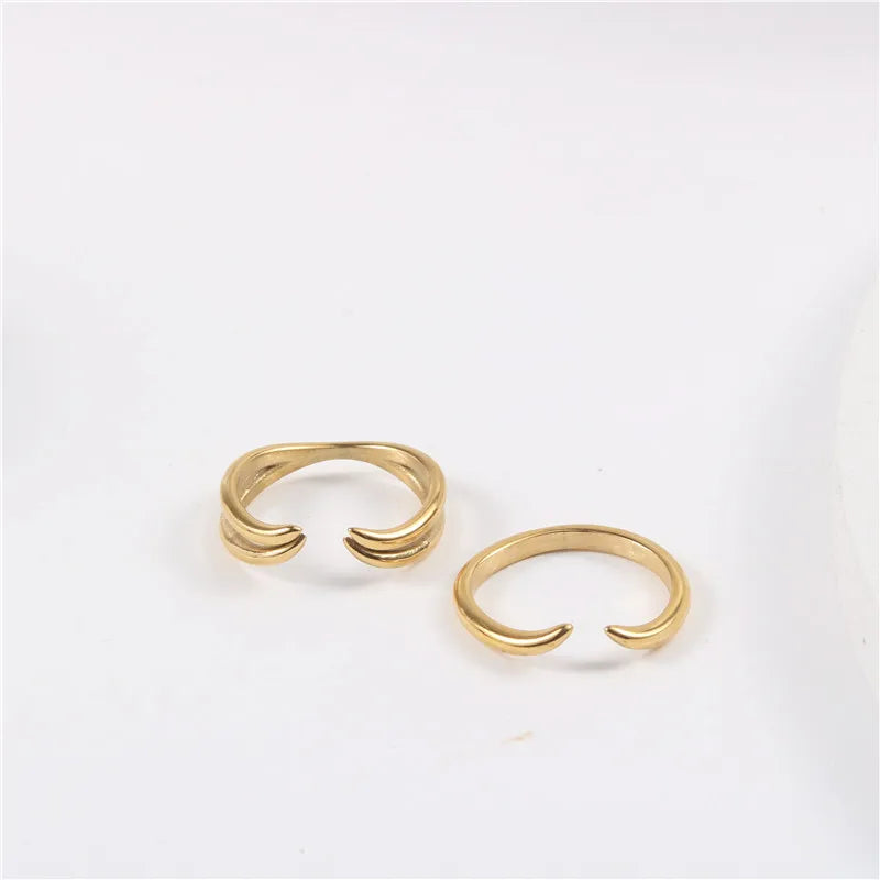A Funny New Designer Jewelry 18k Gold Plated  Stainless Steel Ox Horn Shape Ring