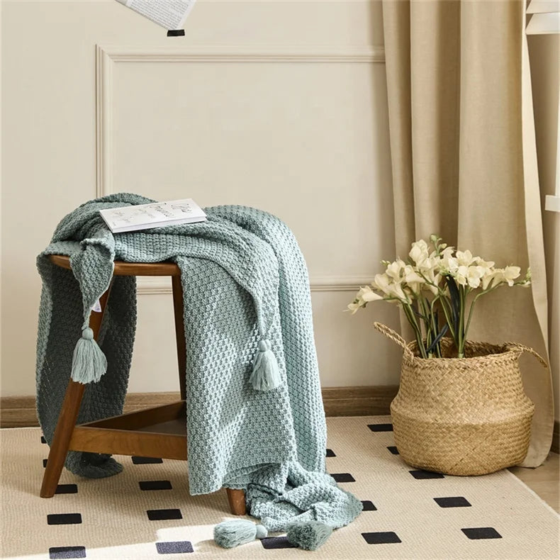 Factory Wholesale Tassel Super Soft 100% Acrylic Knitted Throw Blanket for Home Use JY