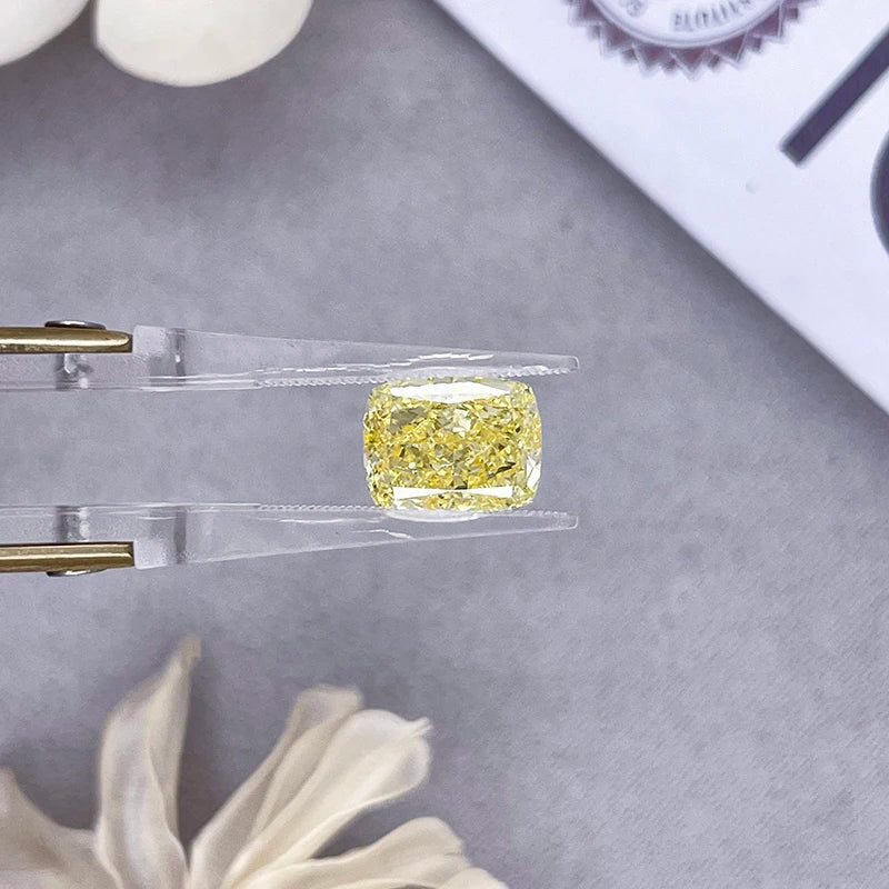 Starsgem IGI  Certificated  4ct Yellow Color Cushion Cut  Lab Grown Diamond