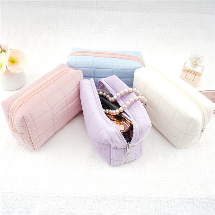 Fashion Geometric Solid Square Velvet Quilted Zipper Soft Makeup Bag for Women XXN Model XXNR-24082802