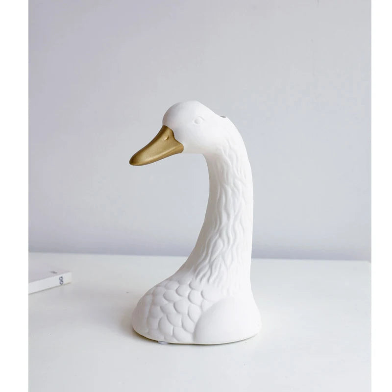Wholesale Nordic Minimalist Ceramic Flower Vase Arrangement Home Decoration White Unique Gift Ceramic Vase