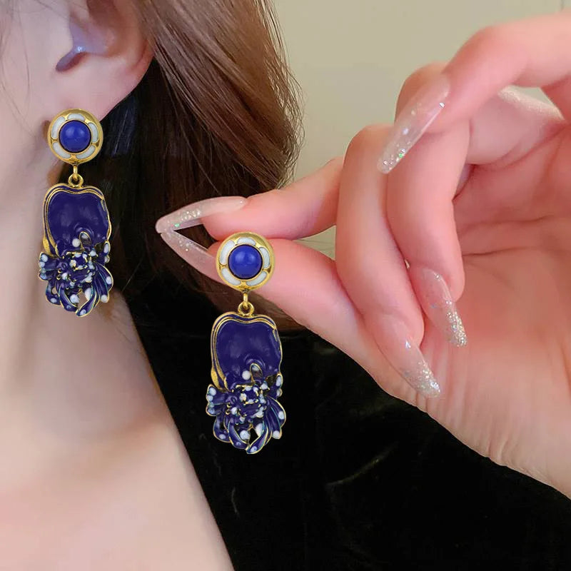 Wholesale Fashion Vintage Blue Enamel Flower Stud Earrings for Women Dairy Wear