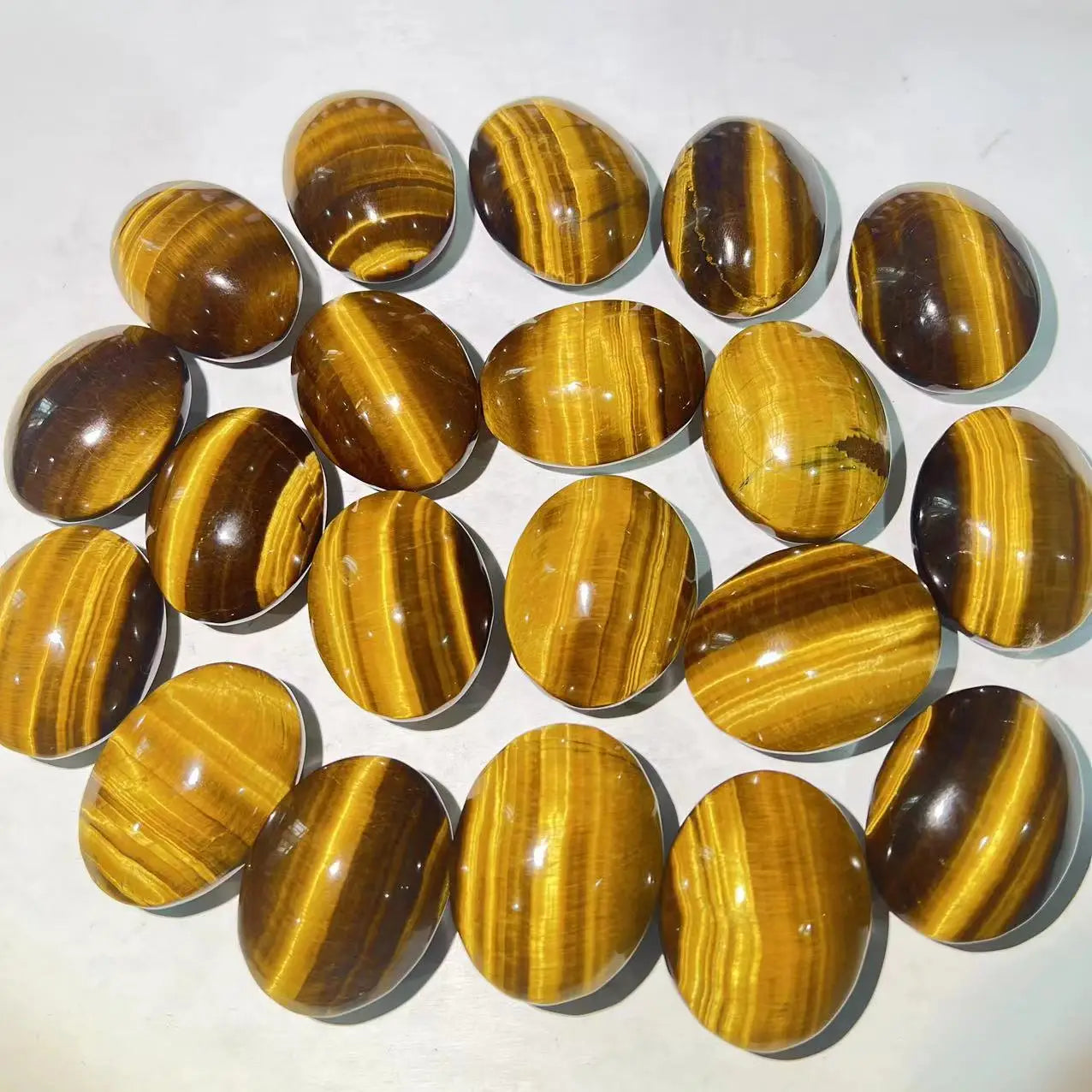 Wholesale Natural Yellow Tiger Eye Palm Stone Crystal Quartz Tumble Palm Stone for Healing