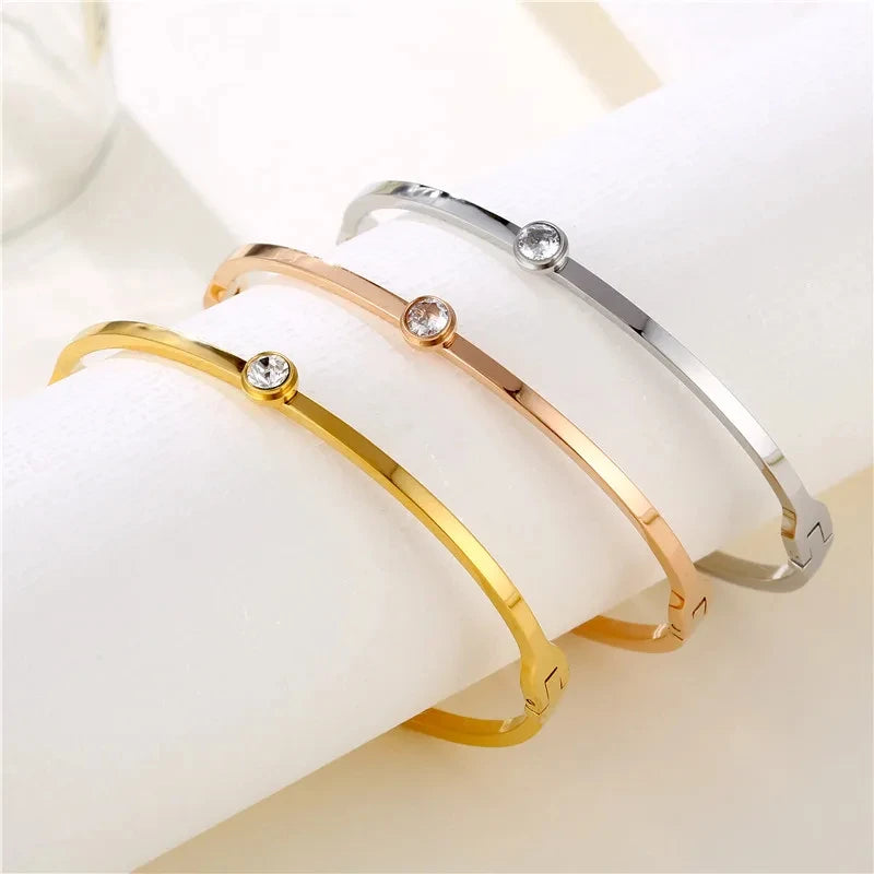 Fashion Simple Female Jewelry 18K Gold Plated Stainless Steel Single Stone Cuff Bangle Bracelets for Women Inspirational Jewelry