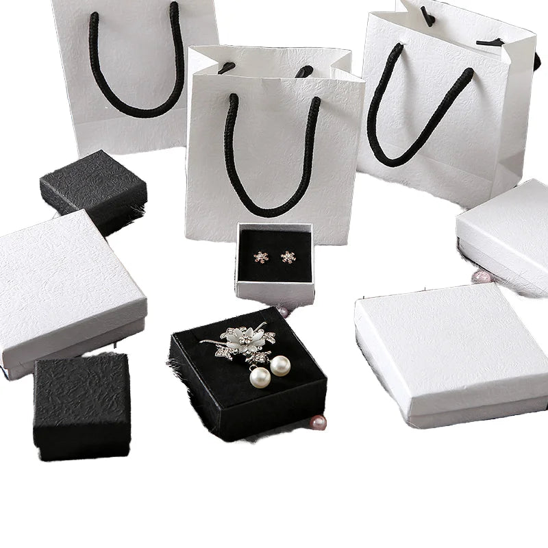 Minimalist Kraft Jewelry Box for Women PK006 Gift Cardboard Packaging with Sponge Inside for Necklace and Earring