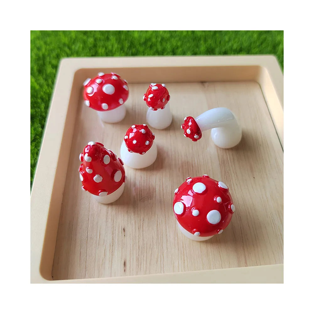 100Pcs/Lot Mini Mushrooms Figurines Cute Red Spotted Mushroom Ornaments for Indoor Outdoor Fairy Garden Decoration Supply